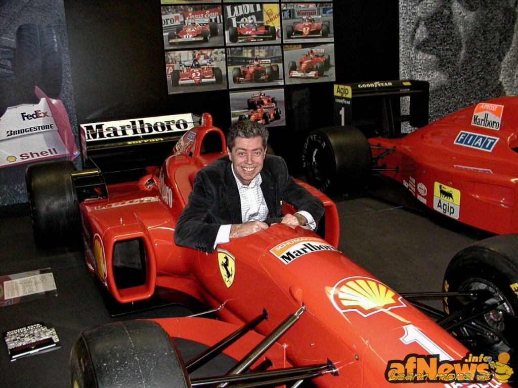 Guido di straforo su Ferrari - foto Goria - click